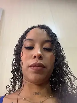 MarieLeon online show from 06/03/26, 10:04
