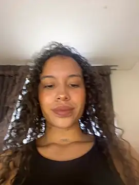 MarieLeon online show from 06/15/26, 08:22