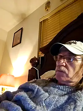 Snapshot of coolbrease10 chatting on 12/03/24, 05:53 coolbrease10 online show from 12/03/24, 05:53