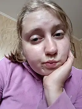 Snapshot of AnastasiaSky19 chatting on 09/18/25, 09:00 AnastasiaSky19 online show from 09/18/25, 09:00