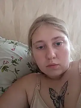 Snapshot of AnastasiaSky19 chatting on 09/19/25, 08:49 AnastasiaSky19 online show from 09/19/25, 08:49