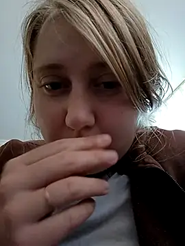 Snapshot of AnastasiaSky19 chatting on 09/26/25, 11:03 AnastasiaSky19 online show from 09/26/25, 11:03