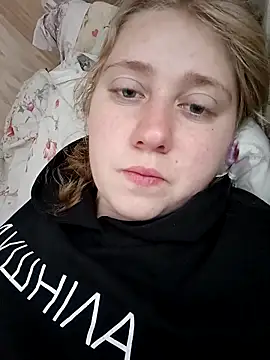 Snapshot of AnastasiaSky19 chatting on 10/16/25, 06:36 AnastasiaSky19 online show from 10/16/25, 06:36