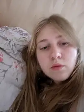 Snapshot of AnastasiaSky19 chatting on 10/27/25, 07:34 AnastasiaSky19 online show from 10/27/25, 07:34