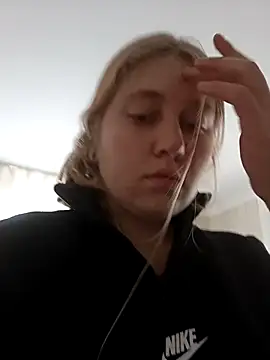 Snapshot of AnastasiaSky19 chatting on 10/28/25, 08:51 AnastasiaSky19 online show from 10/28/25, 08:51