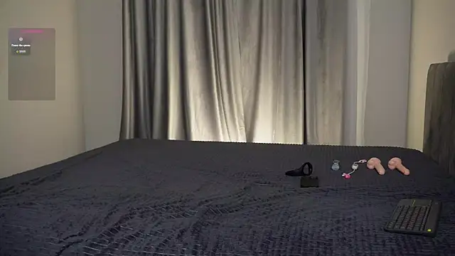 Nik Sharp online show from 05/08/26, 06:13