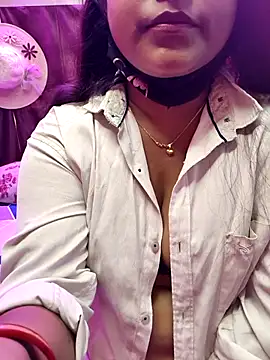 nisha baby2 online show from 04/26/26, 10:13