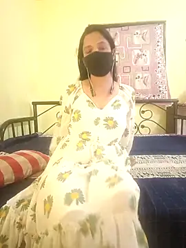 Snapshot of Nitya-Mahesh chatting on 03/05/25, 11:17 Nitya-Mahesh online show from 03/05/25, 11:17