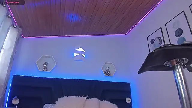  gia rose online show from 02/11/25, 05:29