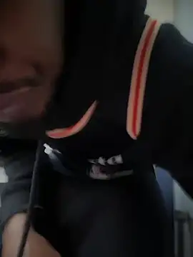 Snapshot of MobyDxck chatting on 12/14/24, 11:23 MobyDxck online show from 12/14/24, 11:23