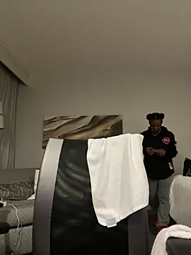 Snapshot of MobyDxck chatting on 12/22/24, 12:50 MobyDxck online show from 12/22/24, 12:50