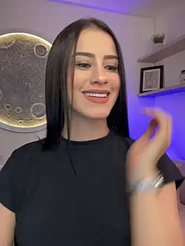 Snapshot of SarahhSmitth1 chatting on 03/03/25, 11:03 SarahhSmitth1 online show from 03/03/25, 11:03