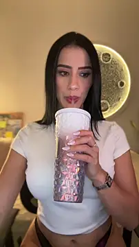 SarahhSmitth1 online show from 05/05/26, 11:35
