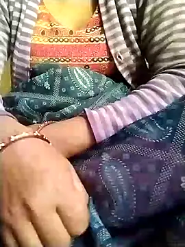 Snapshot of Cutkajal chatting on 01/30/25, 06:35 Cutkajal online show from 01/30/25, 06:35