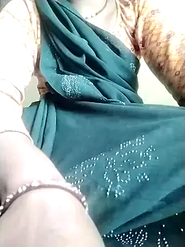 Snapshot of Cutkajal chatting on 02/06/25, 07:45 Cutkajal online show from 02/06/25, 07:45