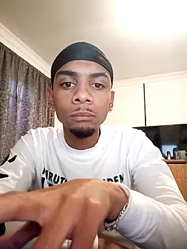 29YOURZ 28  online show from 12/16/24, 05:11