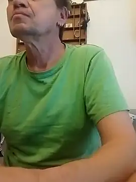 Snapshot of Bigpenis6y chatting on 10/18/25, 07:09 Bigpenis6y online show from 10/18/25, 07:09