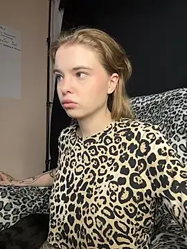 Snapshot of MisssLola chatting on 01/15/26, 04:00 MisssLola online show from 01/15/26, 04:00