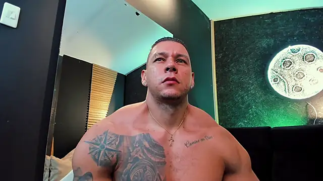 MassimoWalton2 online show from 12/23/24, 01:08