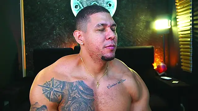 MassimoWalton2 online show from 03/20/25, 01:48