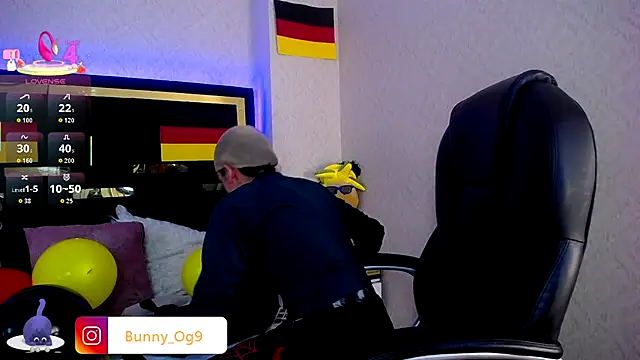 Bunny O online show from 09/30/25, 08:25