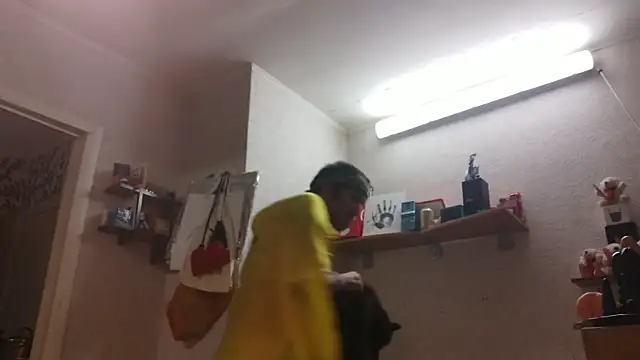 Snapshot of BISEXGOOD777 chatting on 01/10/26, 05:31 BISEXGOOD777 online show from 01/10/26, 05:31