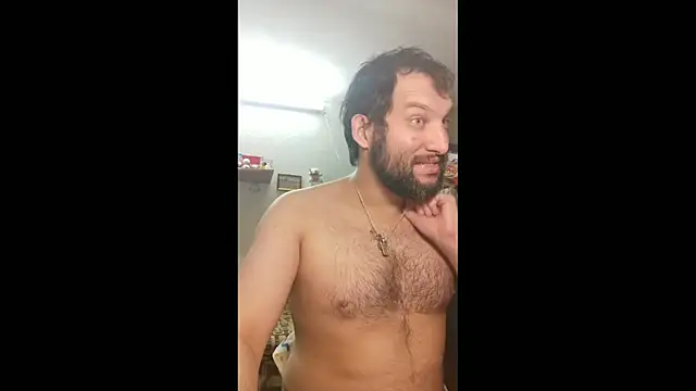 Snapshot of BISEXGOOD777 chatting on 02/18/26, 10:28 BISEXGOOD777 online show from 02/18/26, 10:28