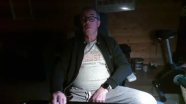 Snapshot of lelohop chatting on 11/21/25, 07:07 lelohop online show from 11/21/25, 07:07