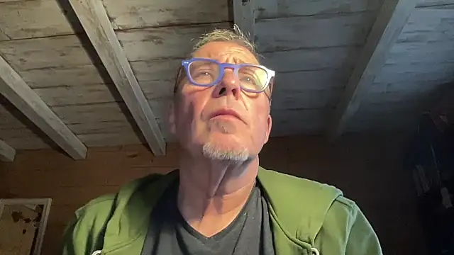 Snapshot of lelohop chatting on 02/04/26, 07:58 lelohop online show from 02/04/26, 07:58