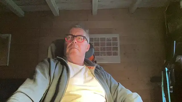 Snapshot of lelohop chatting on 04/06/26, 06:03 lelohop online show from 04/06/26, 06:03