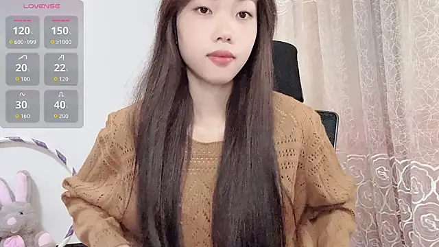 Snapshot of Lvy--v chatting on 10/28/25, 10:34 Lvy--v online show from 10/28/25, 10:34