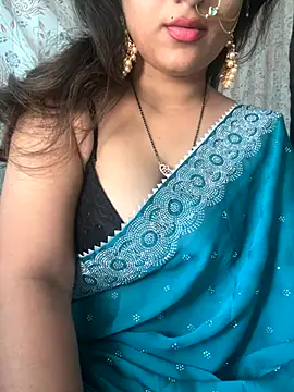 Snapshot of pikaindian chatting on 10/11/25, 08:57 pikaindian online show from 10/11/25, 08:57