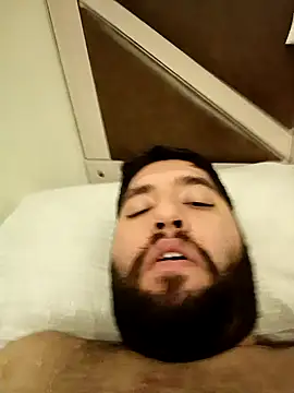 Snapshot of 31cektirenbatuu chatting on 11/15/25, 10:04 31cektirenbatuu online show from 11/15/25, 10:04