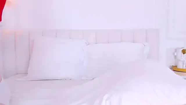 MoonAngelic online show from 12/30/24, 02:42