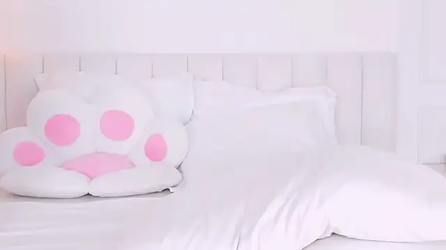 MoonAngelic online show from 02/11/25, 02:35