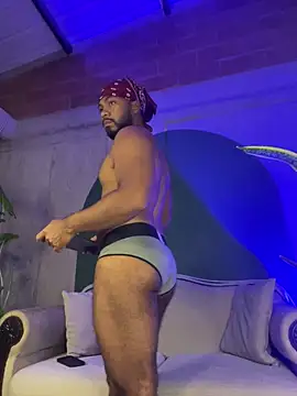 Snapshot of noah_jones__ chatting on 02/02/26, 10:36 noah jones online show from 02/02/26, 10:36