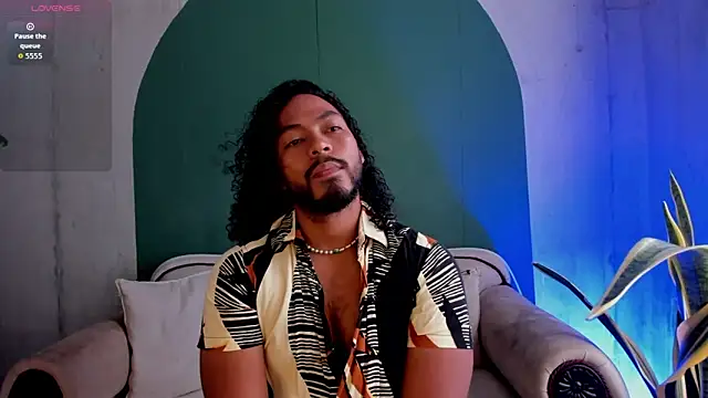 Snapshot of noah_jones__ chatting on 02/18/26, 04:25 noah jones online show from 02/18/26, 04:25