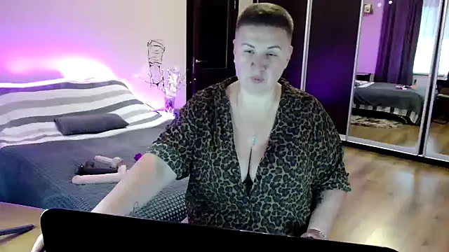 Annet1912 online show from 11/07/25, 12:16