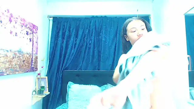 Snapshot of avans_15 chatting on 01/06/25, 10:58 avans 15 online show from 01/06/25, 10:58