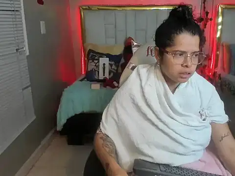 alexa-cooper- online show from 12/25/24, 05:16