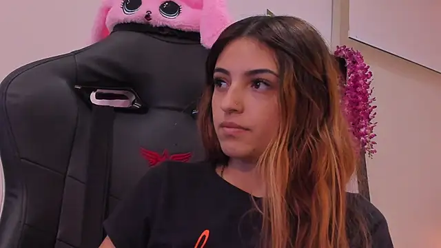 sofiarouge online show from 02/25/25, 02:14