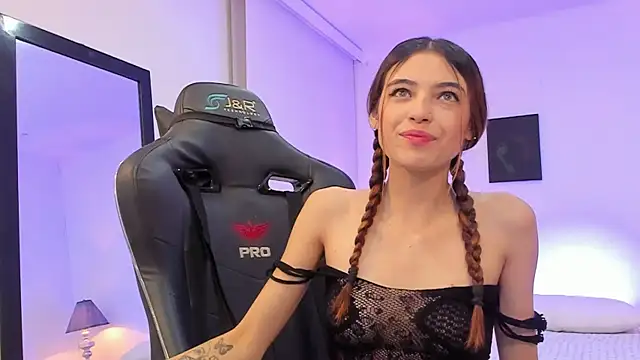 sofiarouge online show from 11/27/25, 08:11