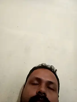 Snapshot of Aabhinashh chatting on 10/21/25, 07:42 Aabhinashh online show from 10/21/25, 07:42