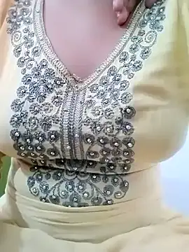 Snapshot of Arohi_is_Live chatting on 12/26/24, 09:11 Arohi is Live online show from 12/26/24, 09:11