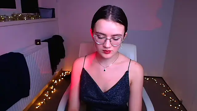 Snapshot of Josephine_jo chatting on 12/30/24, 07:42 Josephine jo online show from 12/30/24, 07:42
