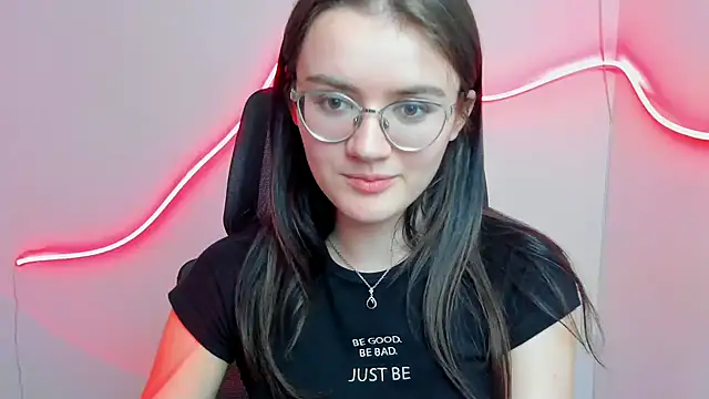 Snapshot of Josephine_jo chatting on 03/22/25, 03:42 Josephine jo online show from 03/22/25, 03:42