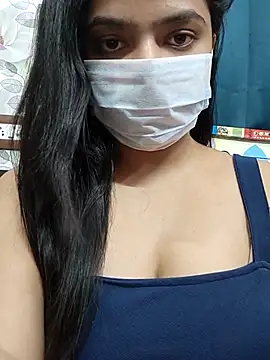 Myloveurvi online show from 06/25/26, 05:39