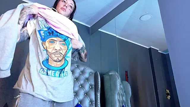 LusstCruella online show from 11/28/25, 10:12