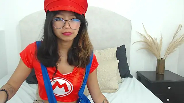 Snapshot of Yommi_Winx chatting on 02/09/25, 12:17 Yommi Winx online show from 02/09/25, 12:17