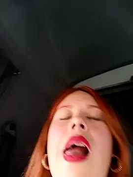 aurora sky11 online show from 01/09/25, 09:05